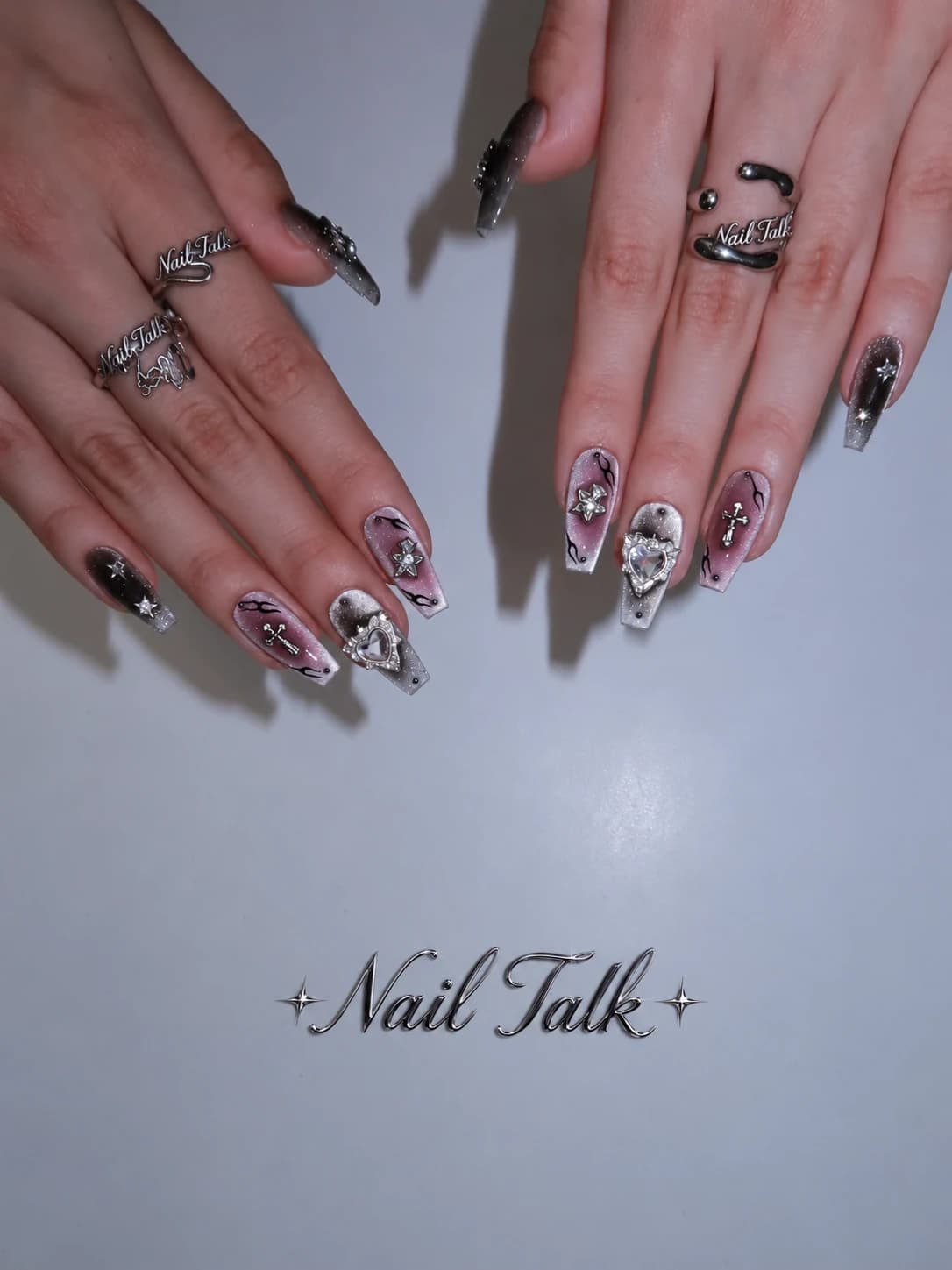 Midnight Heart press-on nails, photo 3